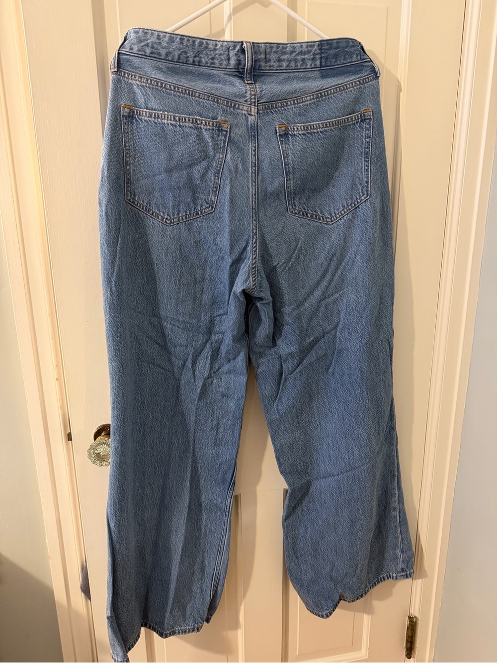 Abercrombie & Fitch Curve Love High Rise Wide Leg Jean - Picture 3 of 4